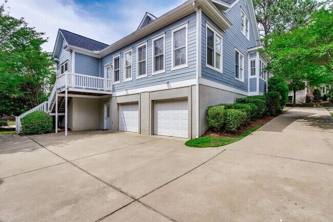 Building Photo - Beautiful home in Lake Carolina Harborside with Fully Equipped Private Apartment