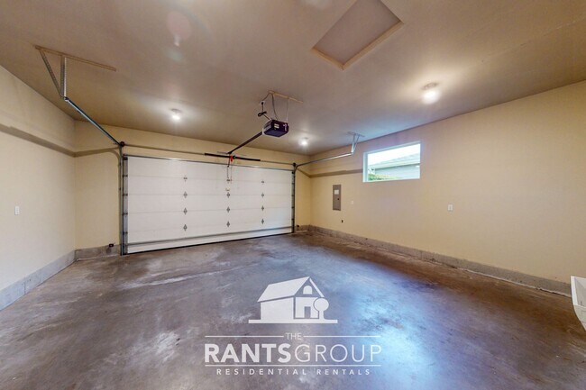 Building Photo - Meticulously Updated Townhome in Gated Community – Low Maintenance & Move-In Ready!