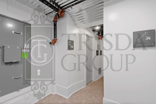 Building Photo - Modern 1 BR Apt in Mt Washington, 2 Off Street Parking Spaces, Private storage, Pets OK, W/D, DW, AC