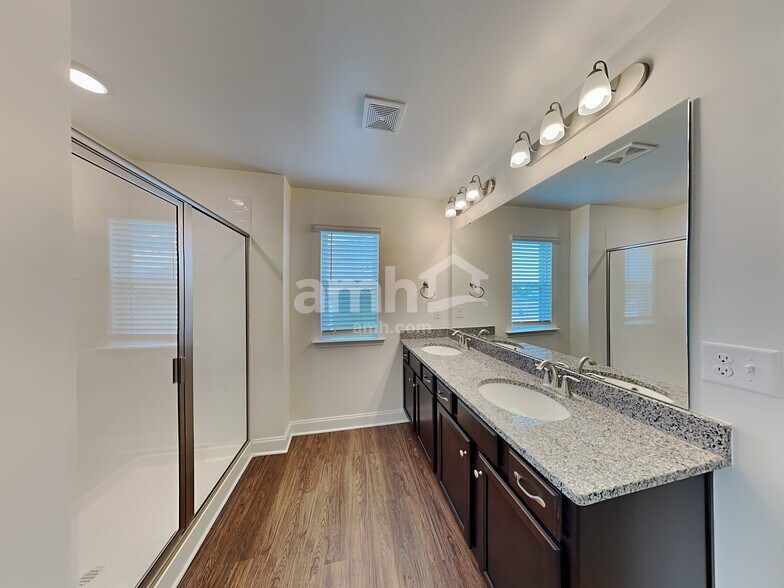 Building Photo - 109 Garrison Grv Ct