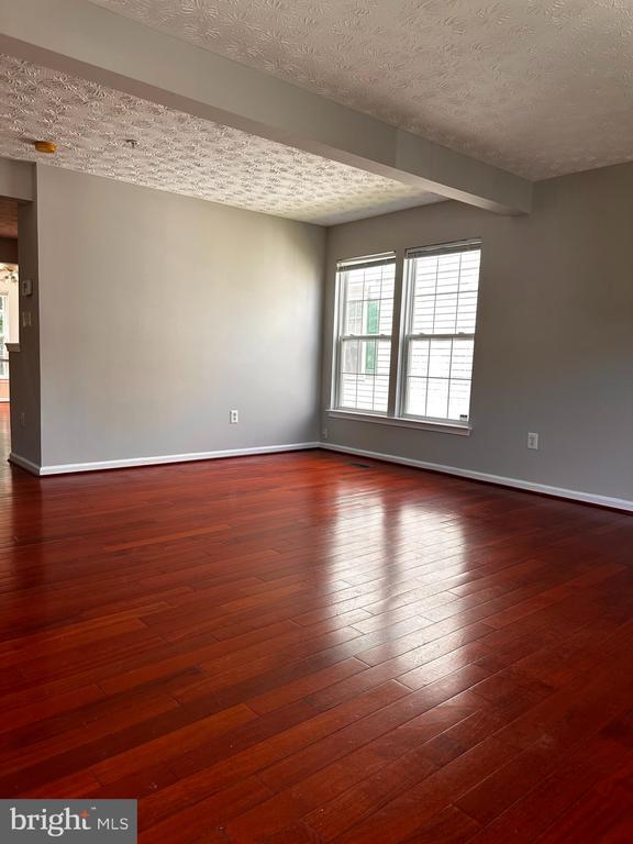 Building Photo - 2722 Thornbrook Ct
