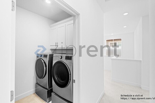 Building Photo - 208 Wellspring Ln