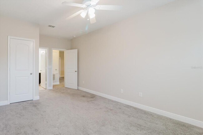 Building Photo - 1389 Heritage Landings Dr