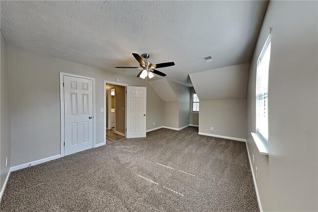 Building Photo - 2888 Cardinal Trce