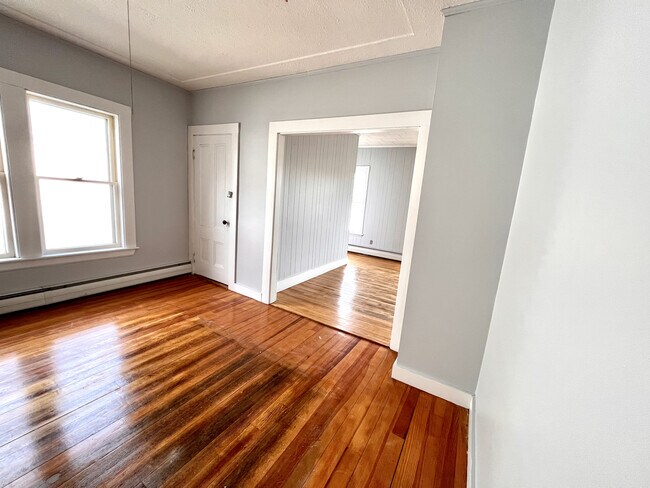 Building Photo - 59 Washington St