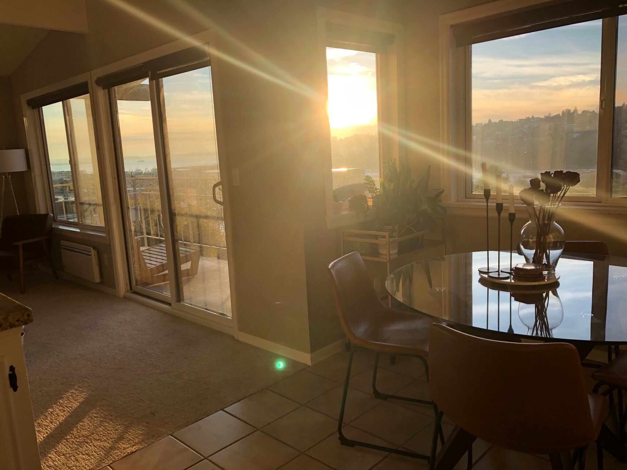 Interior Photo - 2625 13th Ave W