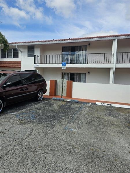 Building Photo - 3200 Coral Springs Dr