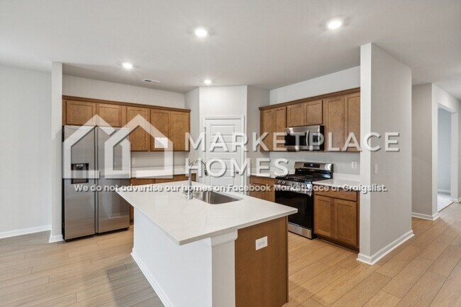 Building Photo - 315 McHenry Dr