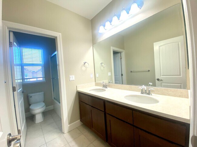 Building Photo - Dublin Ranch 4 Bed & Loft, 3 Bath, close t...