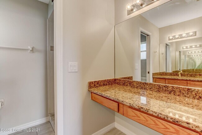 Building Photo - 6921 Mulberry Ct
