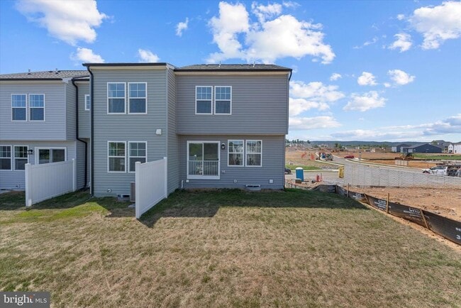 Building Photo - 501 Fontana Cir