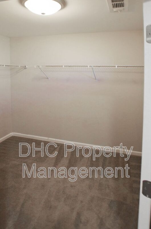 Building Photo - 2290 Connally Pl