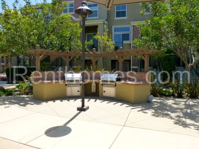 Building Photo - 8926 Spectrum Center Blvd