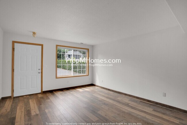 Building Photo - Spacious Updated Three Bedroom in Cully - ...