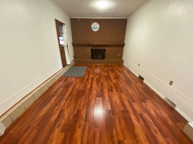 Building Photo - 48 Rathfarnham Rd