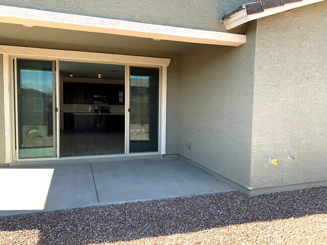 Building Photo - 79 N 197th Dr