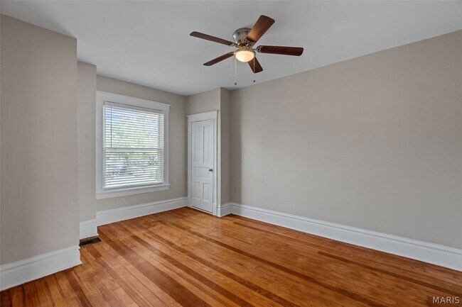 Building Photo - 4147 Beethoven Ave