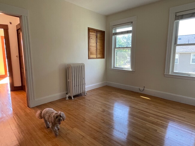 Building Photo - 111 Russett Rd