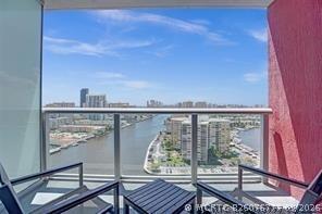 Building Photo - 2602 E Hallandale Beach Blvd