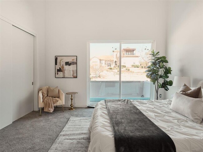 Building Photo - 2100 Bighorn