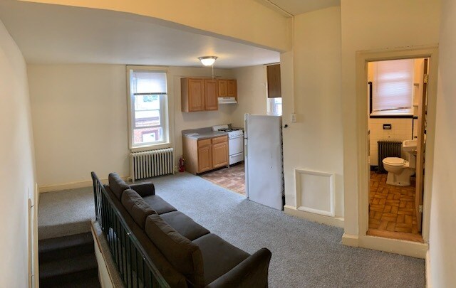 Building Photo - 3916 Pine St