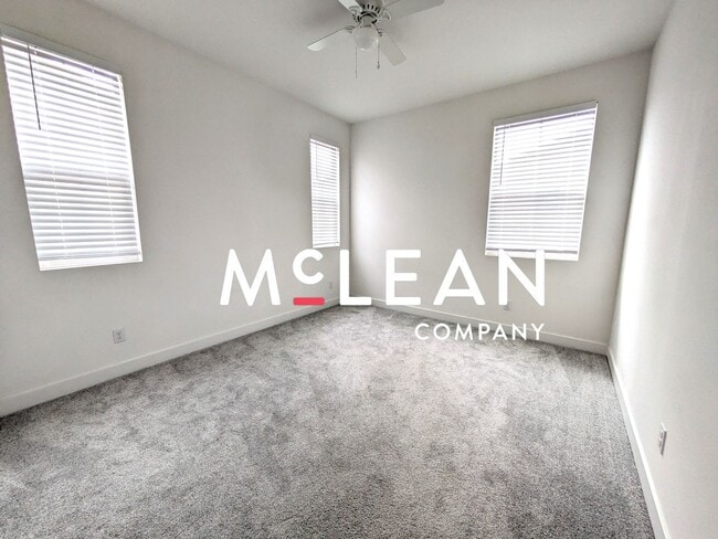 Building Photo - Modern 4-Bedroom Two Story Home