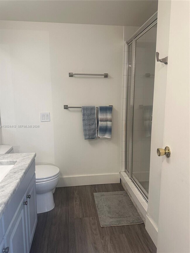 Building Photo - 3640 Yacht Club Dr
