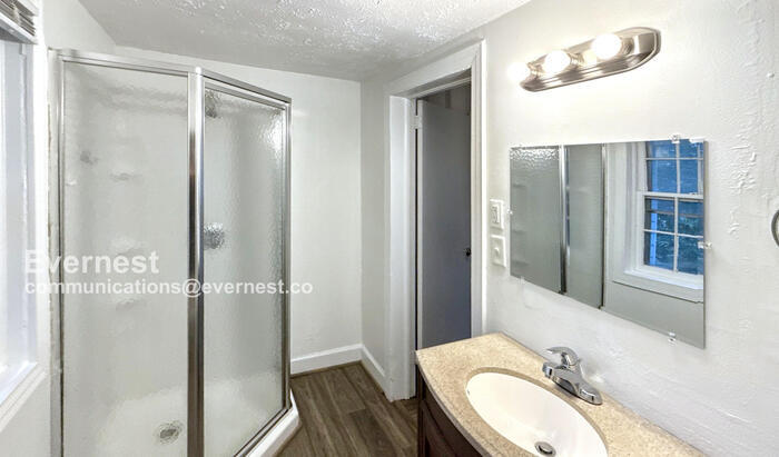 Building Photo - 253 11th Ave NE