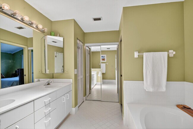 Building Photo - 7362 Ashley Shores Cir