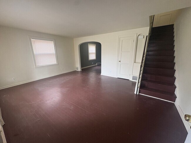 Building Photo - 4070 Okalona Rd