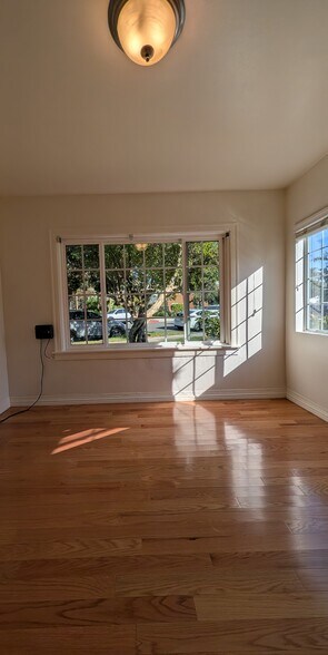 Building Photo - 1203 N Kenilworth Ave