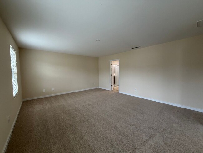 Building Photo - 1328 Shaw Ave