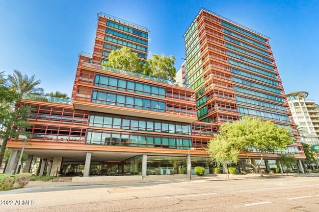 Primary Photo - Optima Biltmore Italian Style Two Bedroom ...