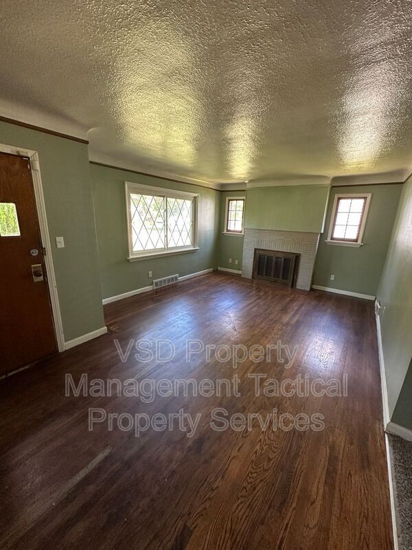 Building Photo - 130 Palmetto Ave