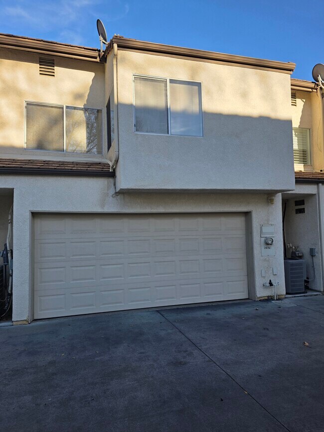 Building Photo - 24757 Sand Wedge Ln