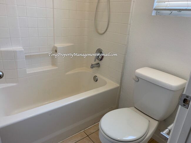 Building Photo - 13237 Kootenay St