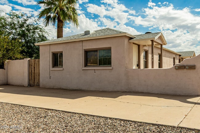 Building Photo - 143 W Pima Ave