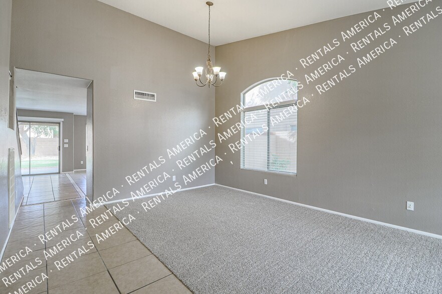 Building Photo - 116 W Holstein Trail