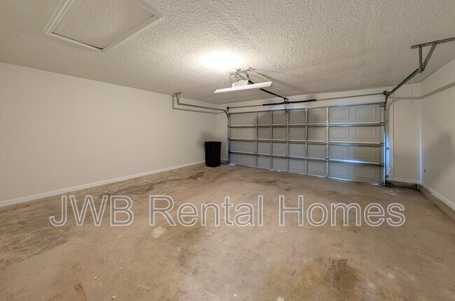 Building Photo - 463 Portobello Dr