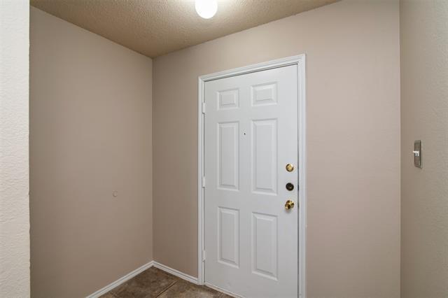 Building Photo - 2517 Ash Dr