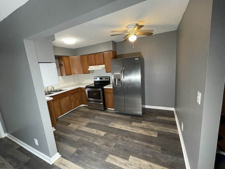 Building Photo - 3533 Dorwil Ct