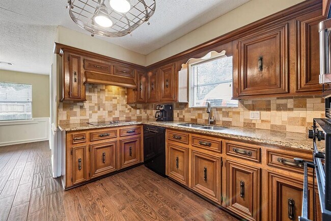 Building Photo - 9711 Godstone Ln