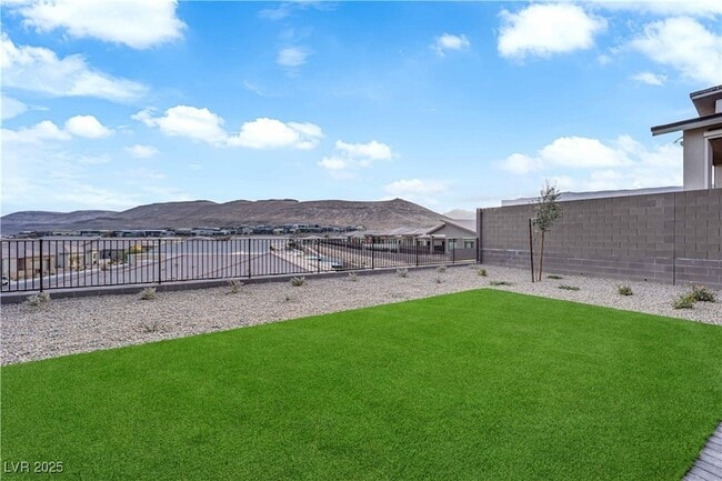 Building Photo - 11079 Rolling Vista Dr