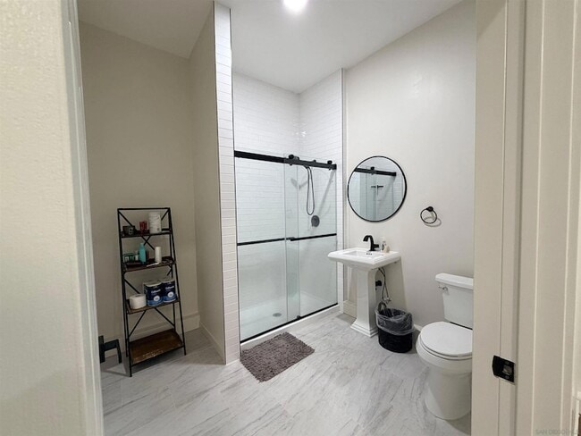 Building Photo - 2062 Valley Rim Rd