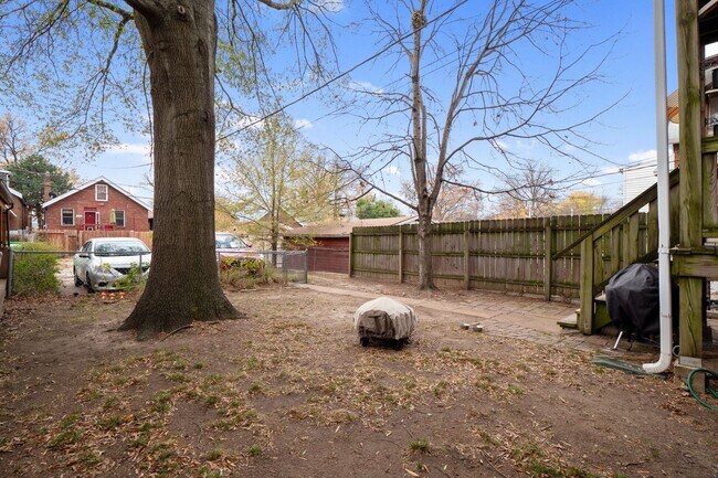 Building Photo - 3952 Potomac St