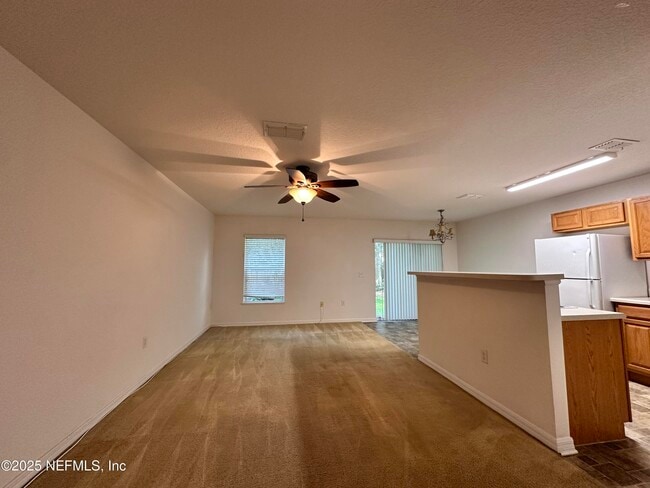 Building Photo - 8271 Halls Hammock Ct