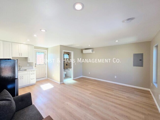 Building Photo - 5330 E Brockwood St