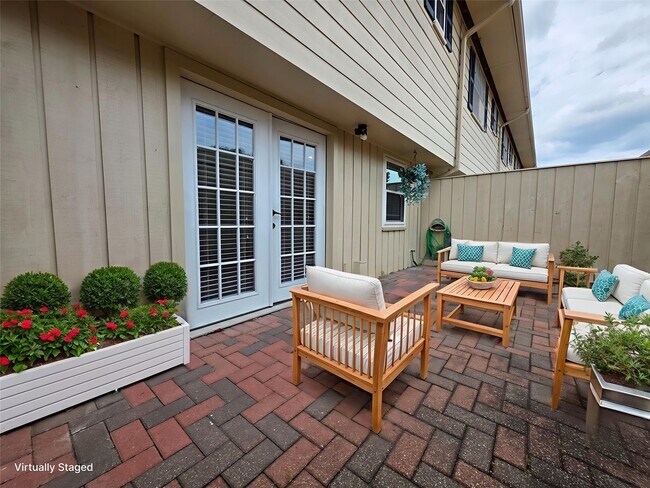 Building Photo - 6469 Burgoyne Dr.