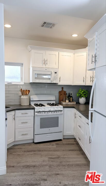 Building Photo - 2041 Linnington Ave