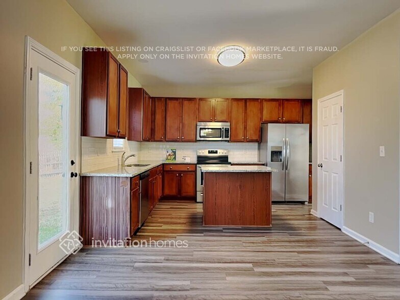 Building Photo - 601 Bellefont Ct